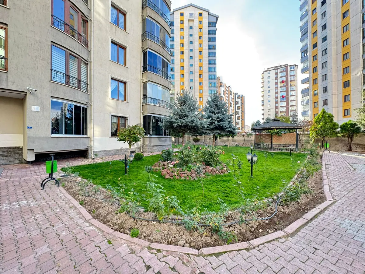 Köşk Mahallesi'nde Site İçinde Satılık 4+1 Daire - 5