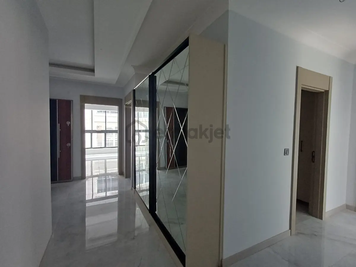 Yükseltepe'de Sıfır Binada Full+full Yapılı 4+1 Daire! - 16