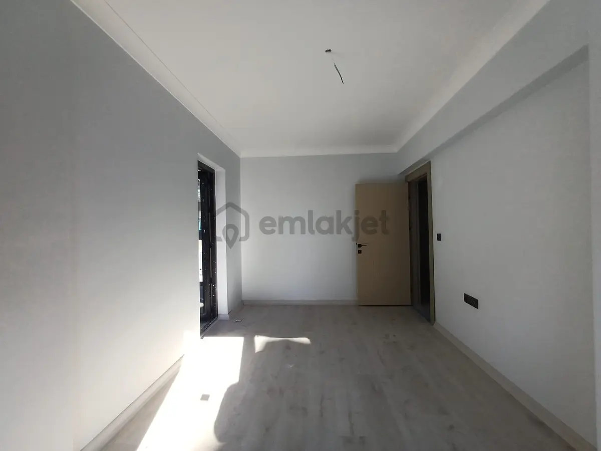 Yükseltepe'de Sıfır Binada Full+full Yapılı 4+1 Daire! - 12