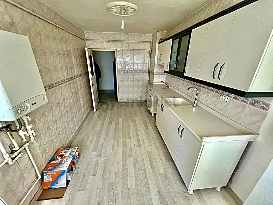 Kuşcağız Mahallesi'nde Cadde Üzerinde 3+1 Daire! - 3