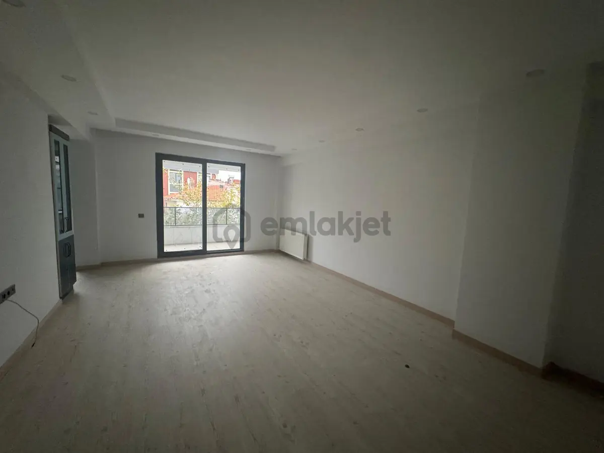 Edremitte 4+1 Geniş Manzaralı Oturuma Hazır Satılık Daire - 32