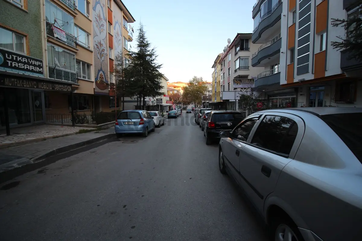 Emre Emlak'tan Atakent'de 14.cadde Yanı Satılık Dükkan - 16