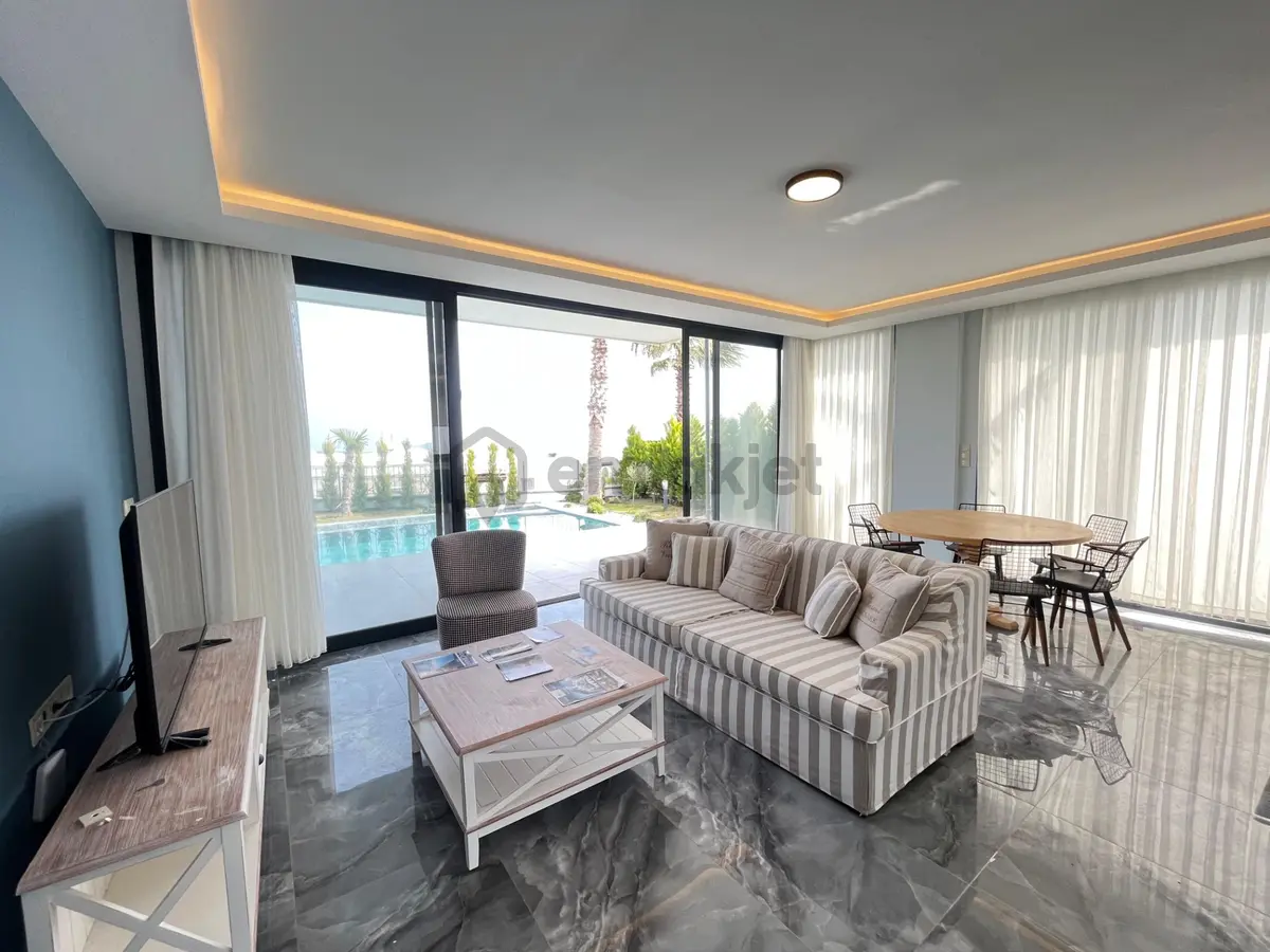 Bodrum Gündoğan'da Site İçinde Satılık Tek Katlı 3+1 Villa! - 9