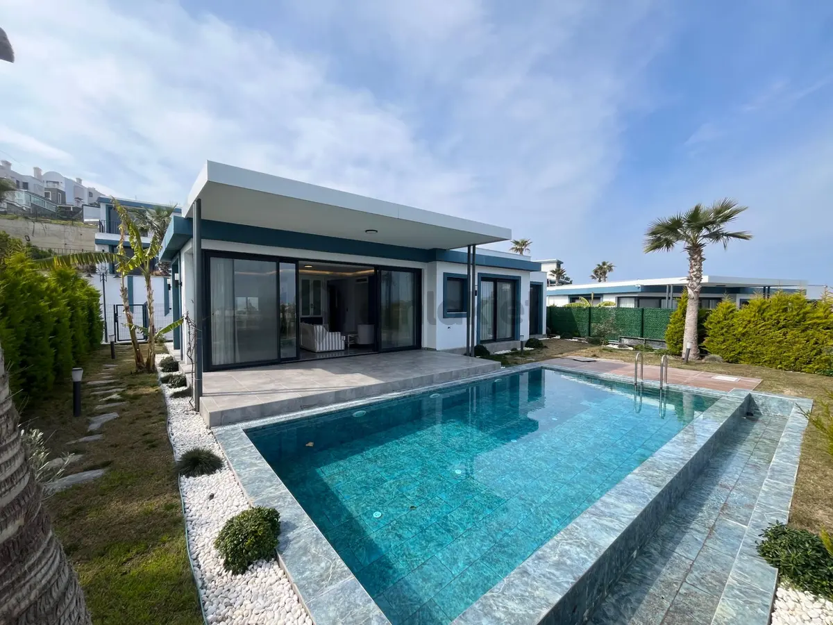 Bodrum Gündoğan'da Site İçinde Satılık Tek Katlı 3+1 Villa!