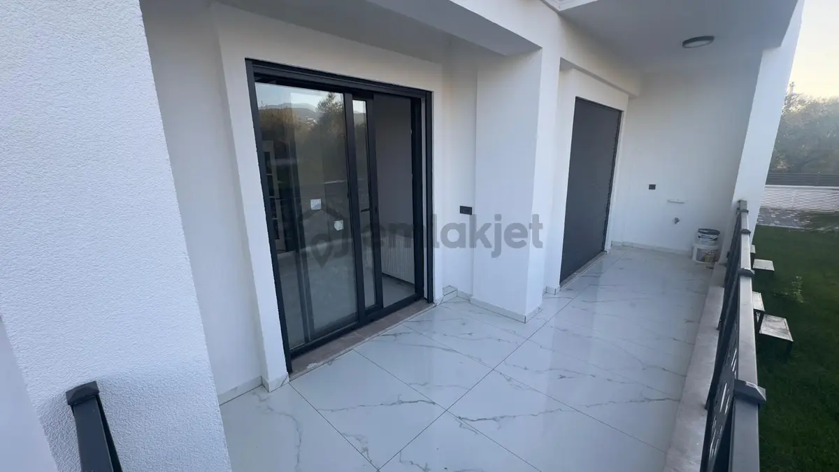 Güre Çamlıbel'de Denize 300 Metre Mesafe'de 4+1 Villa - 2