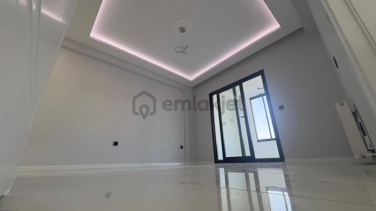 Güre Çamlıbel'de Denize 300 Metre Mesafe'de 4+1 Villa - 24