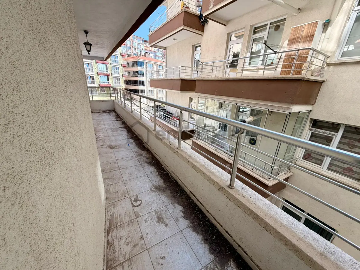Bademlik Mahallesi'nde Cadde Üzerinde 3+1 Daire! - 4