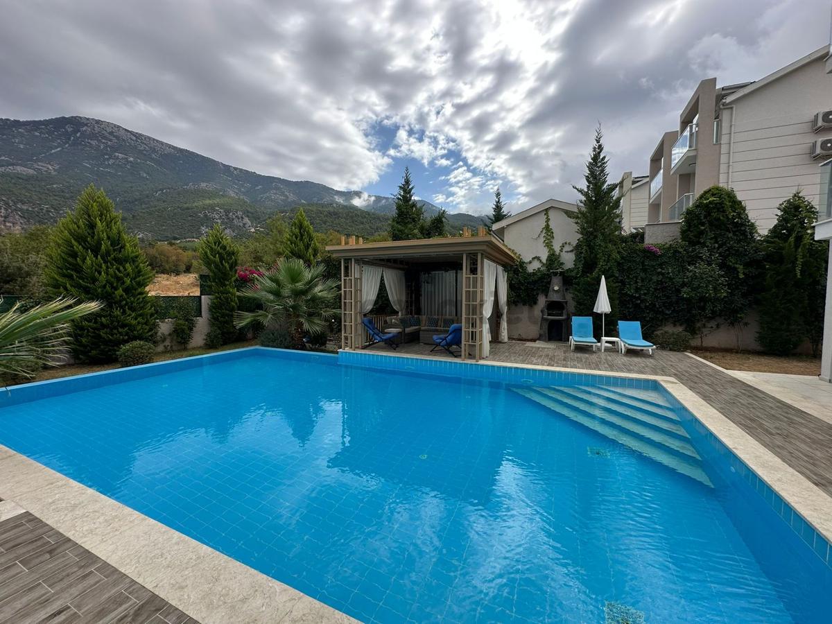 Ovacık'ta Satılık 4 Odalı Modern Villa - 21