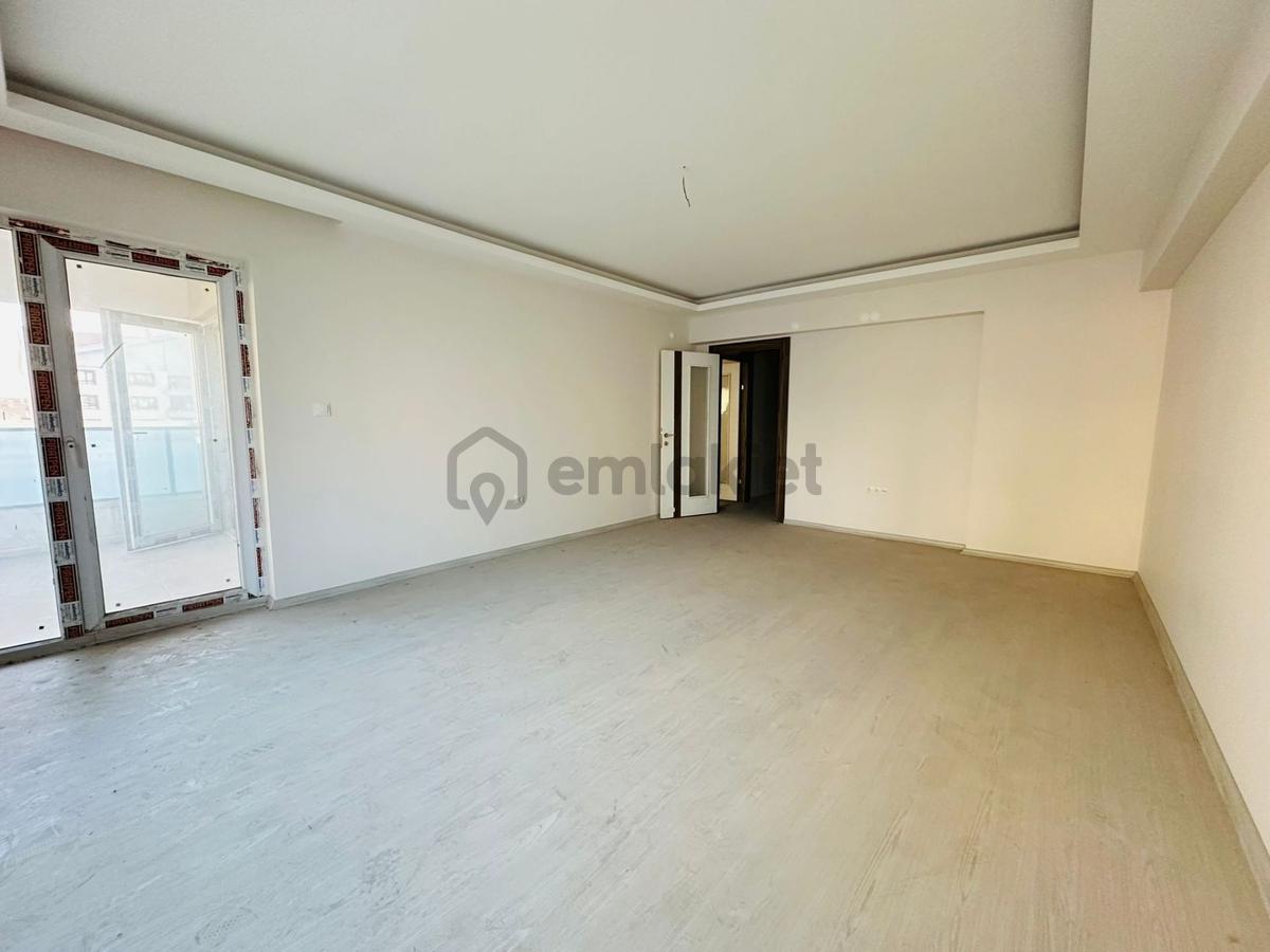 Başpınar Mahallesinde Ebeveyn Banyolu 3+1 Katta Satılık Daire !! - 7