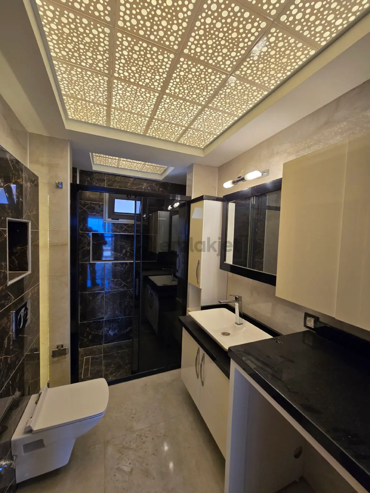 Kuşadasında Açık Kapalı Yüzme Havuz'lu 3+1 140m2 Deniz Manzaralı Lux Daire - 27
