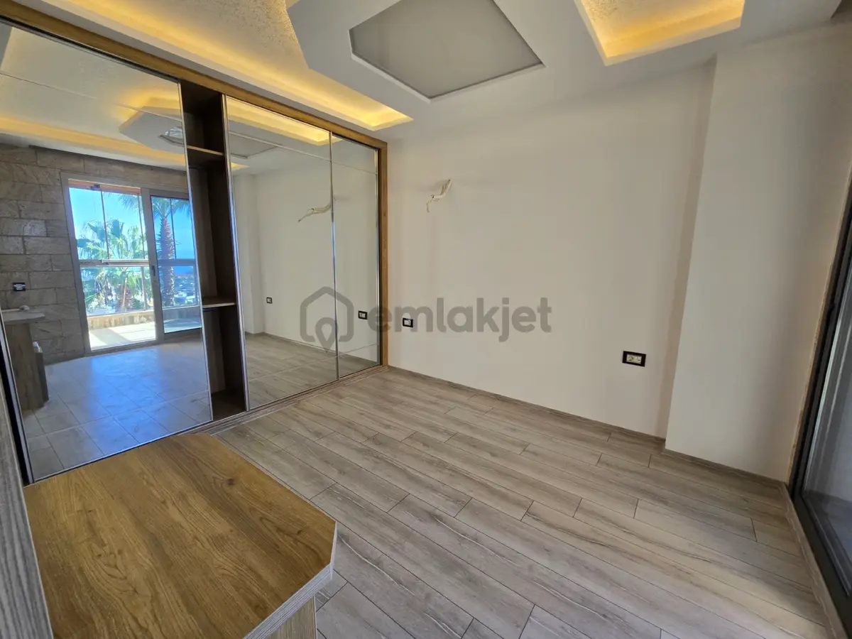 Kuşadasında Açık Kapalı Yüzme Havuz'lu 3+1 140m2 Deniz Manzaralı Lux Daire - 16