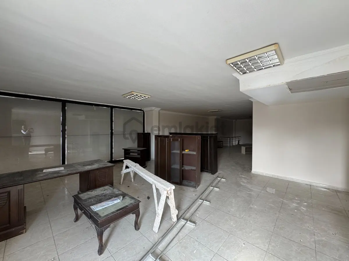 Düden Cadde Üzerinde 500 M² Üç Katlı Fırsat Dükkan - 18