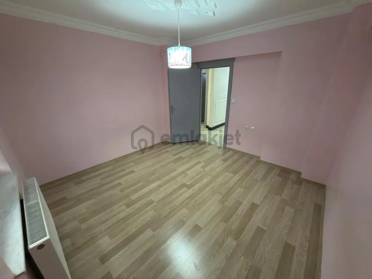 Osmangazi Mahallesi'nde Yeni Binada 4+1 Daire - 12