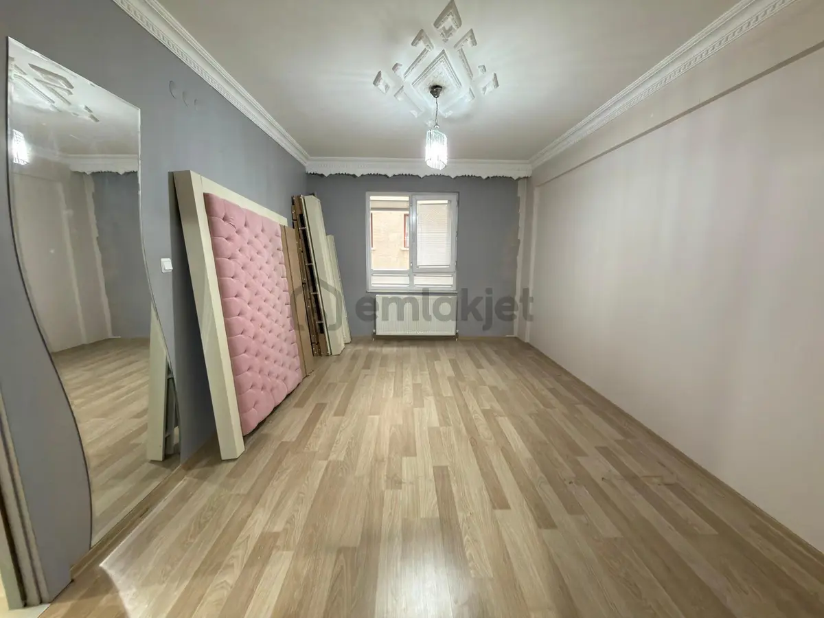 Osmangazi Mahallesi'nde Yeni Binada 4+1 Daire - 15