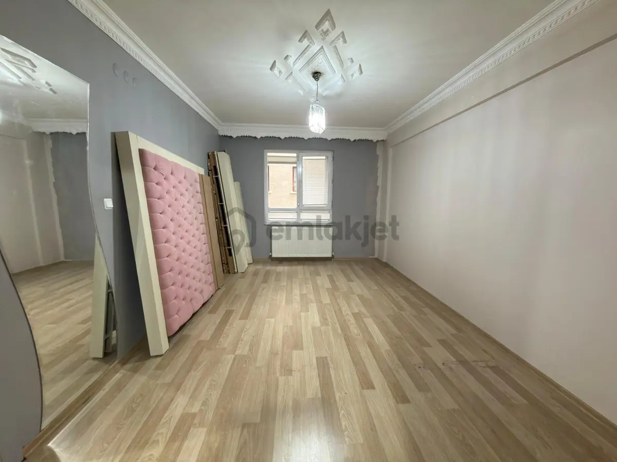 Osmangazi Mahallesi'nde Yeni Binada 4+1 Daire - 13