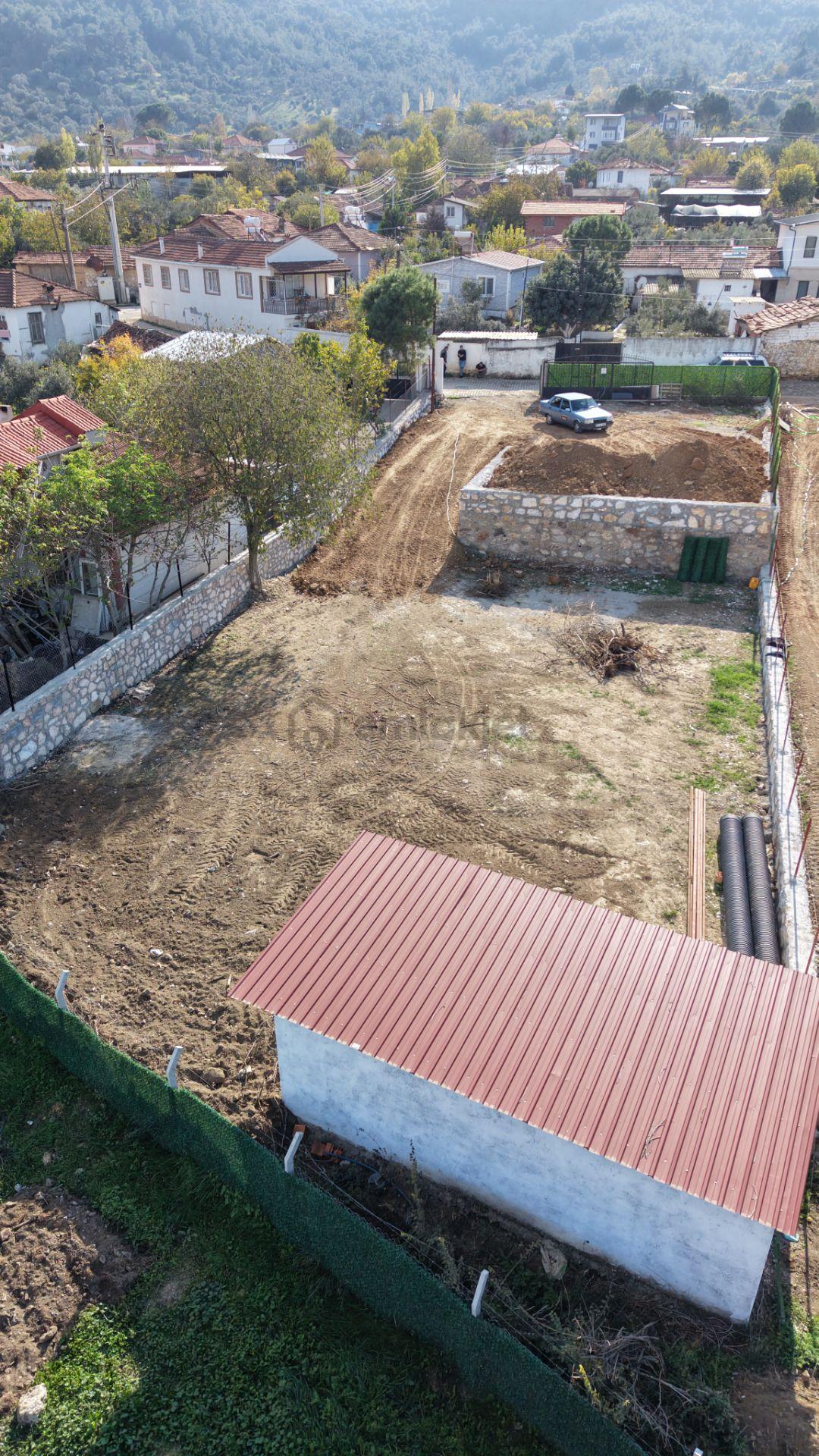 Değirmenderede Satılık 810 M2 İmarlı Taş Duvar Çevrili Muhteşem Arsa - 27