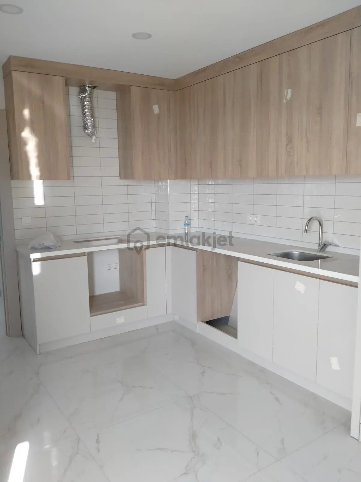 Kumluca Deniz Yolunda 3+1 Daire - 4