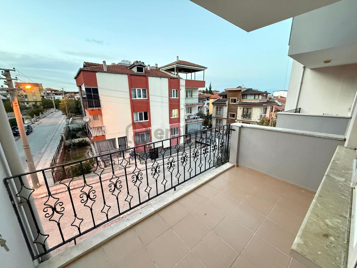 Paü Yakını Satılık Balkonlu Apart - 5
