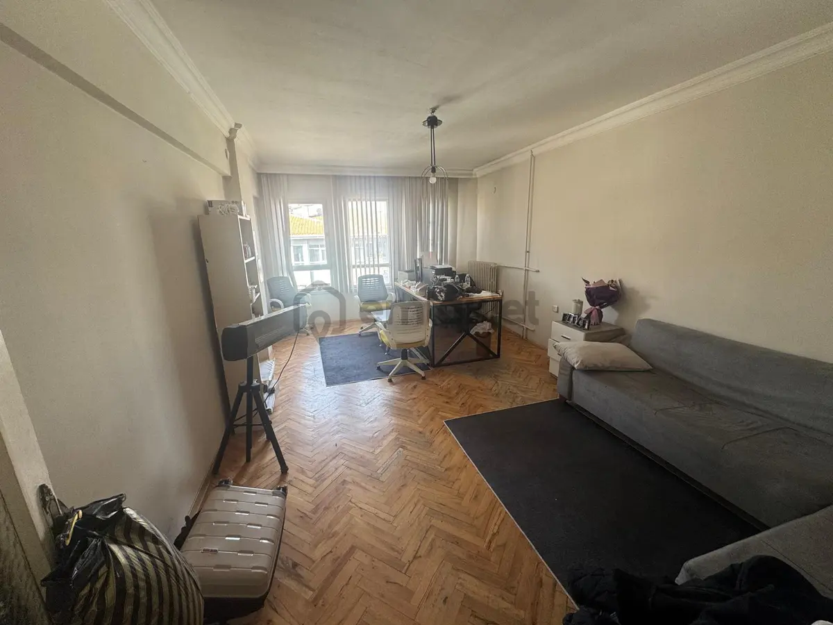 Necatibey Hanımeli Sokak'ta 1+1 Satılık Ofis - 10