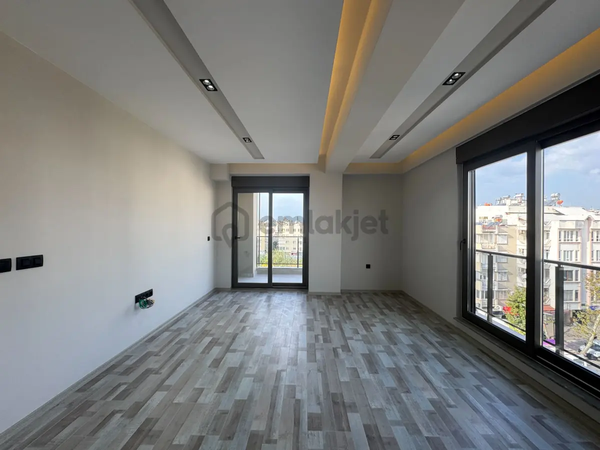 Zerdalilikte Lüks Yapılı K.otoparklı Şık Dubleksler - 8