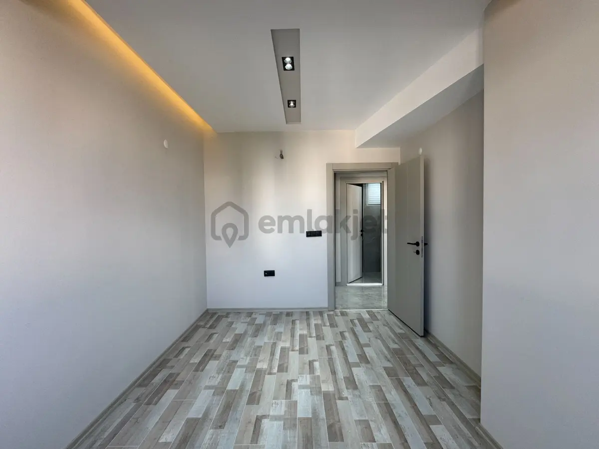Zerdalilikte Lüks Yapılı K.otoparklı Şık Dubleksler - 15