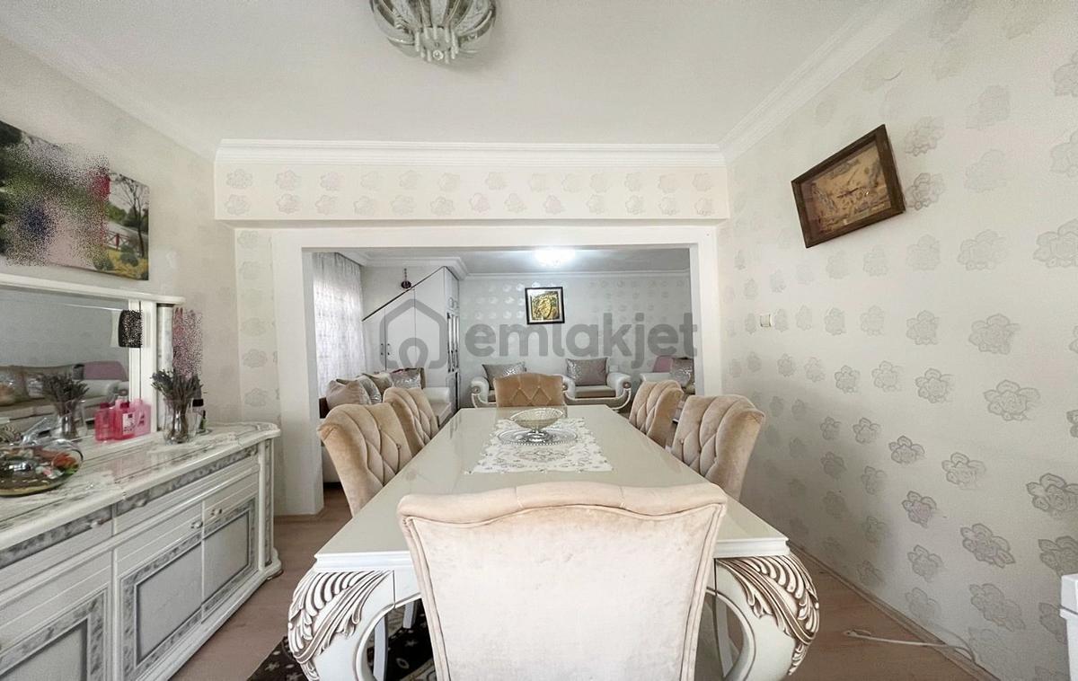 Ufuktepe Mahallesi'nde Teras Balkonlu 2+1 Daire! - 8