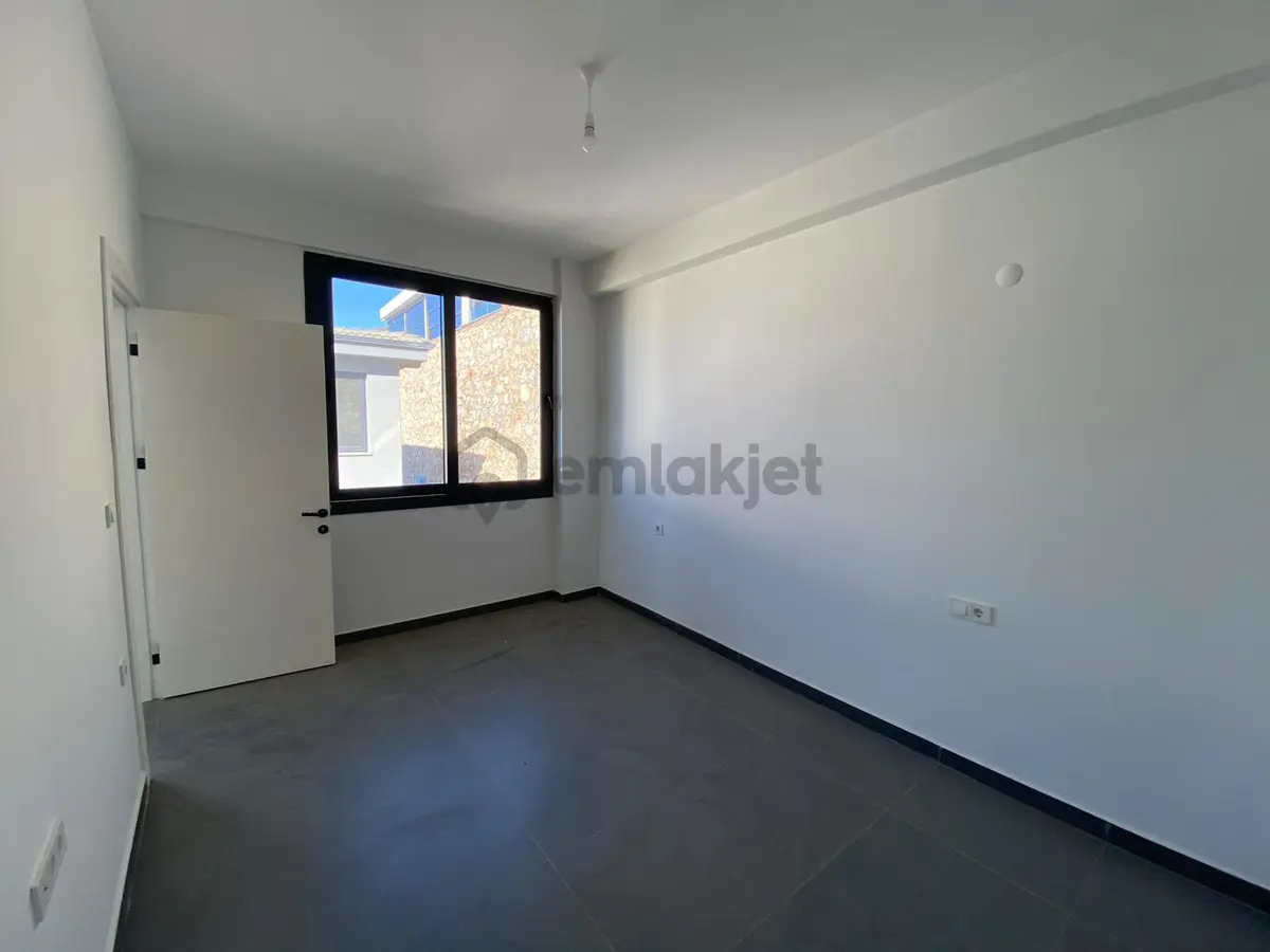 Didim Akbük'te Deniz Manzaralı Satılık Villa - 18