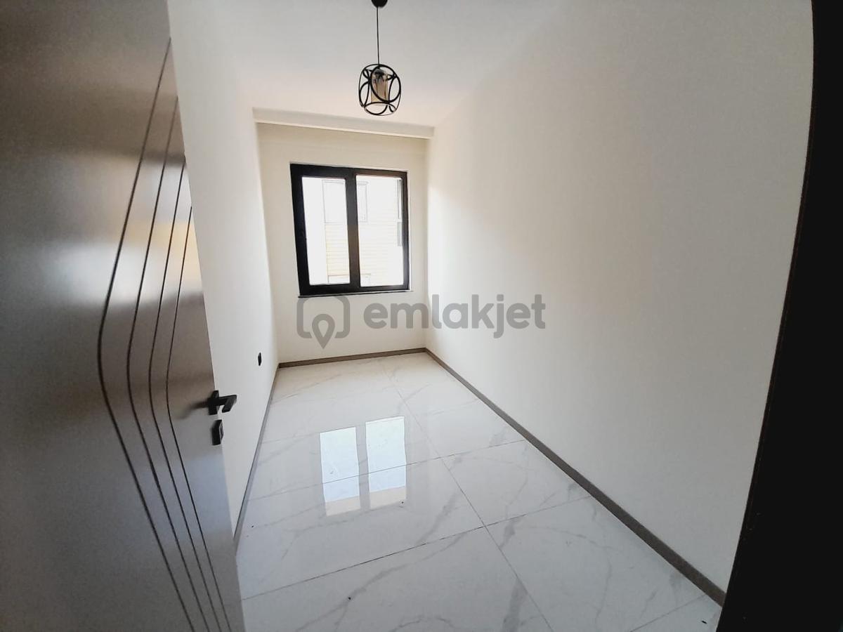 Kaan Emlaktan Şemiklerde 3+1 Sıfır Lüks Daire. - 16