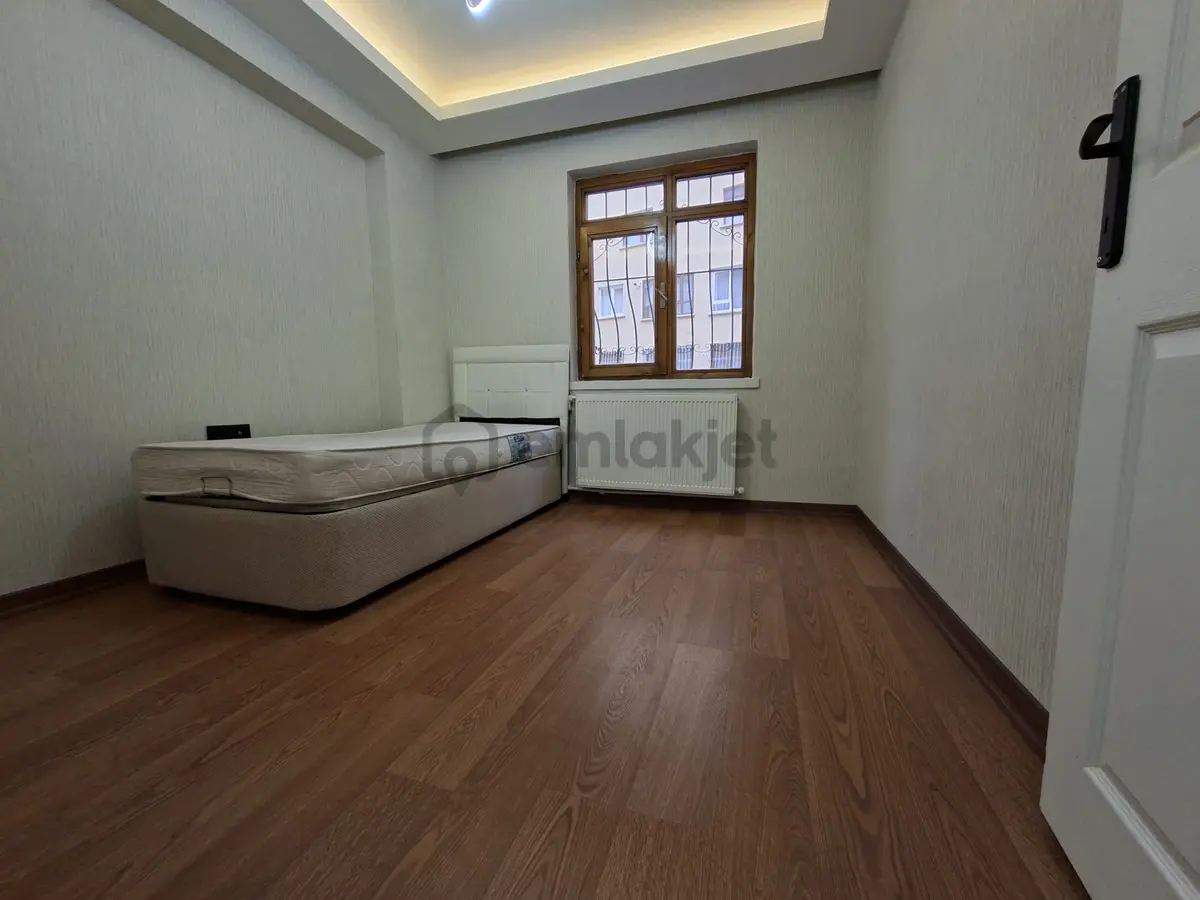 Esertepe Mahallesi'nde Kat Konumunda 3+1 Daire! - 11