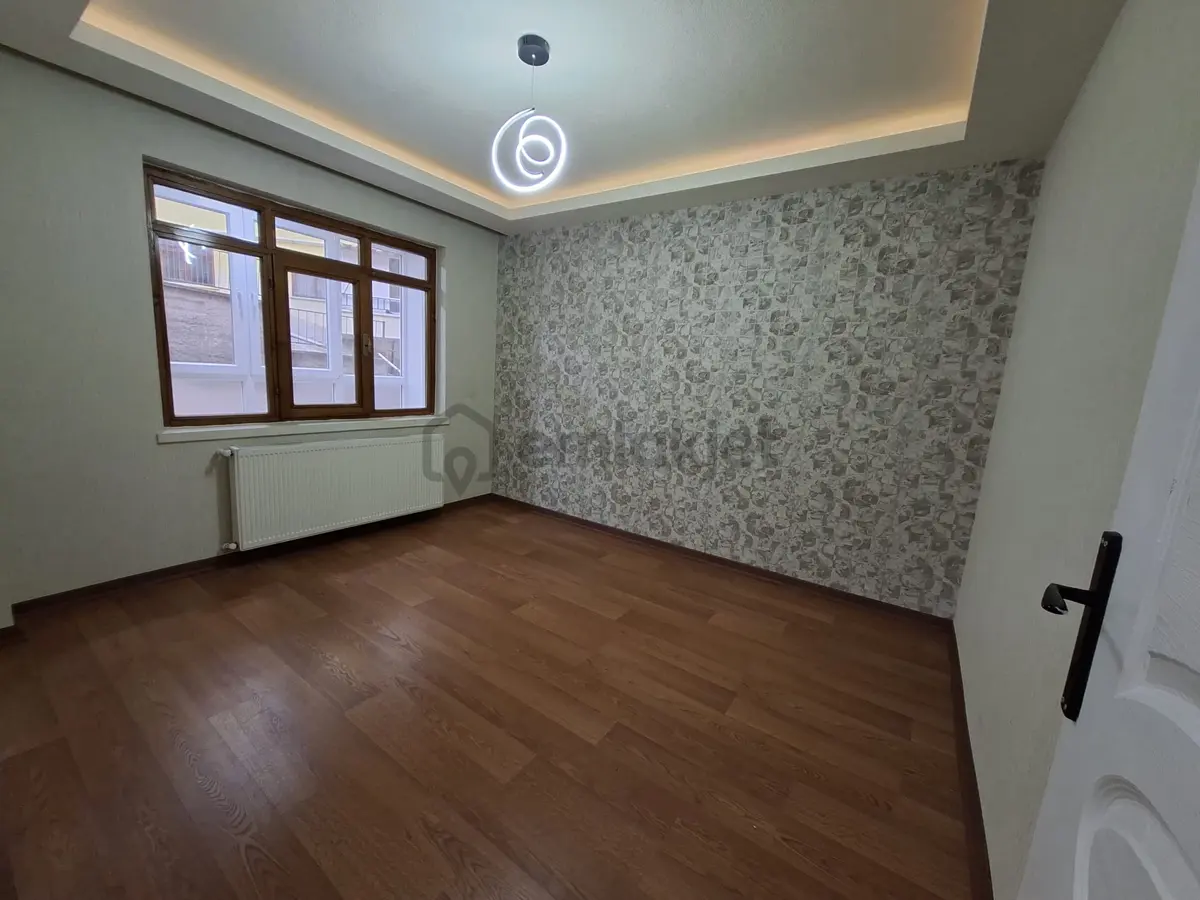 Esertepe Mahallesi'nde Kat Konumunda 3+1 Daire! - 8