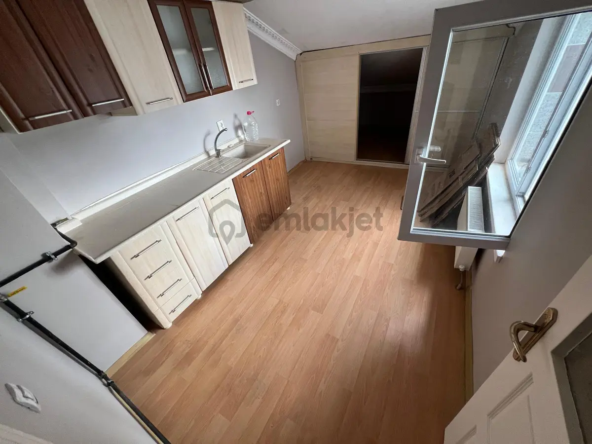 Atapark'ta Manzaralı Teras Balkonlu 6+1 Dubleks Daire - 25