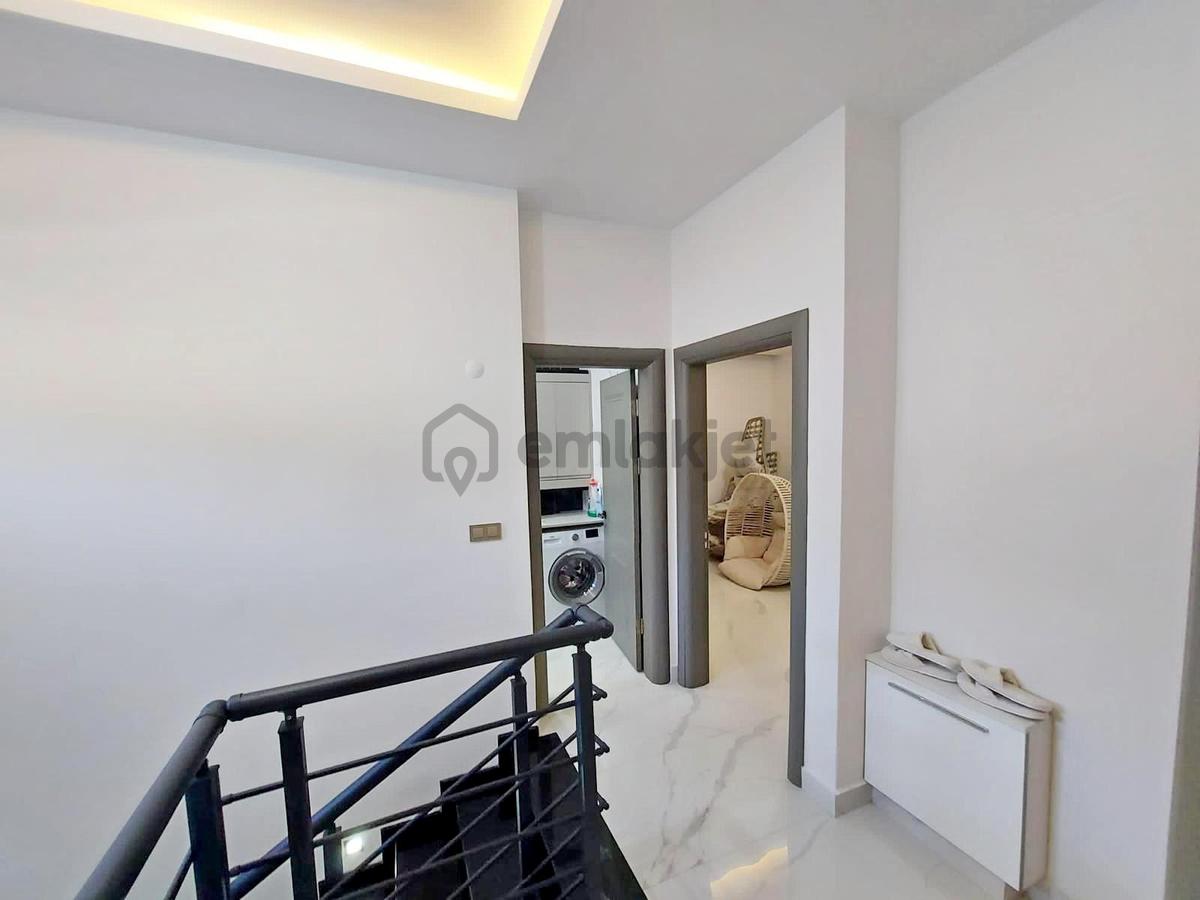 Kuşadası Satılık Özel Havuzlu 4+1 Müstakil Villa - 26
