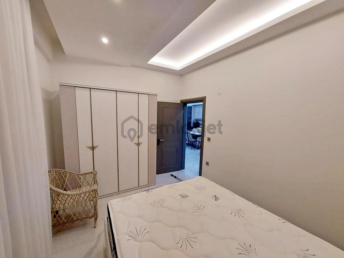 Kuşadası Satılık Özel Havuzlu 4+1 Müstakil Villa - 12