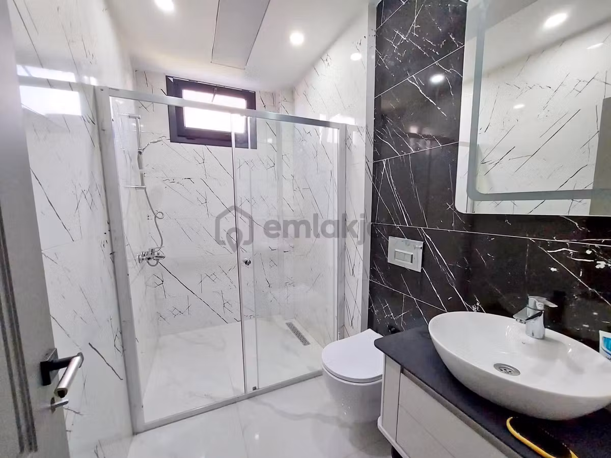 Kuşadası Satılık Özel Havuzlu 4+1 Müstakil Villa - 29