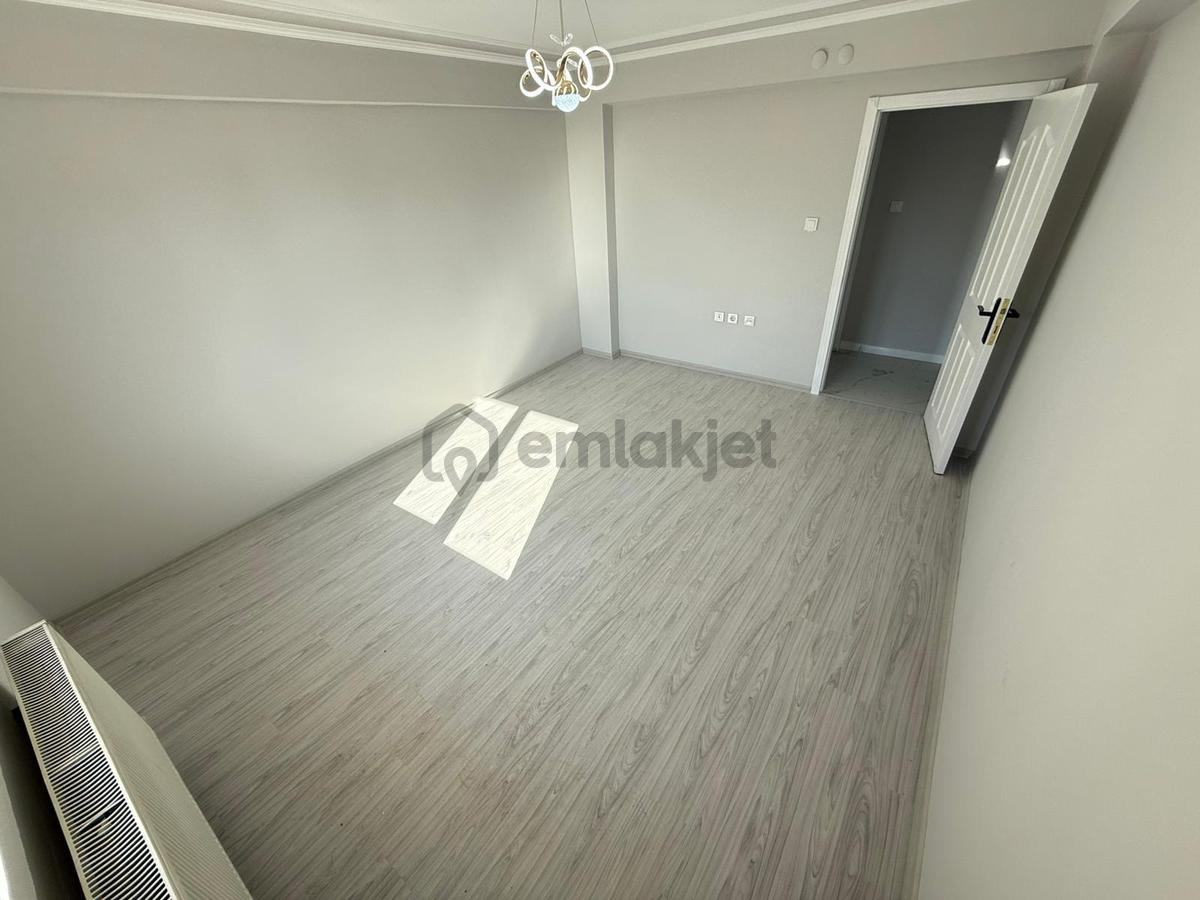 19 Mayıs Cadde Paraleli Full Yapılı 3+1 Daire! - 15