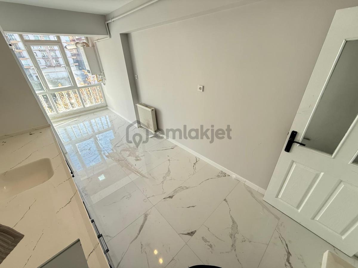 19 Mayıs Cadde Paraleli Full Yapılı 3+1 Daire! - 6