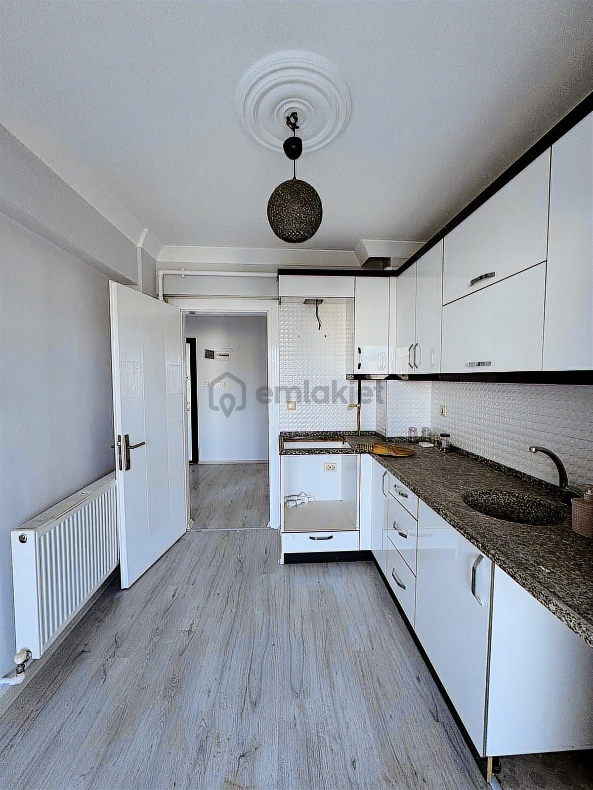 Ulucami Mahallesinde 130 M2 3+1 Kiralık Daire - 12