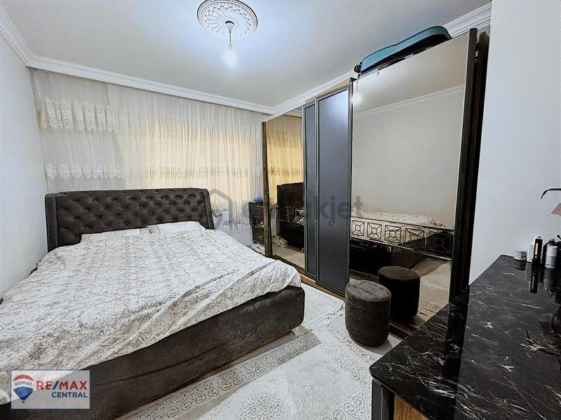 İstiklal Mahallesin'de 5+1 Dublex Daire - 11
