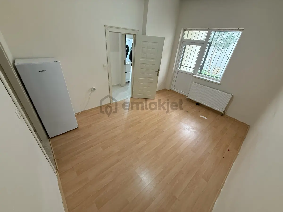 Kuşcağız Mahallesi'nde Ebeveyn Banyolu 3+1 Daire! - 13
