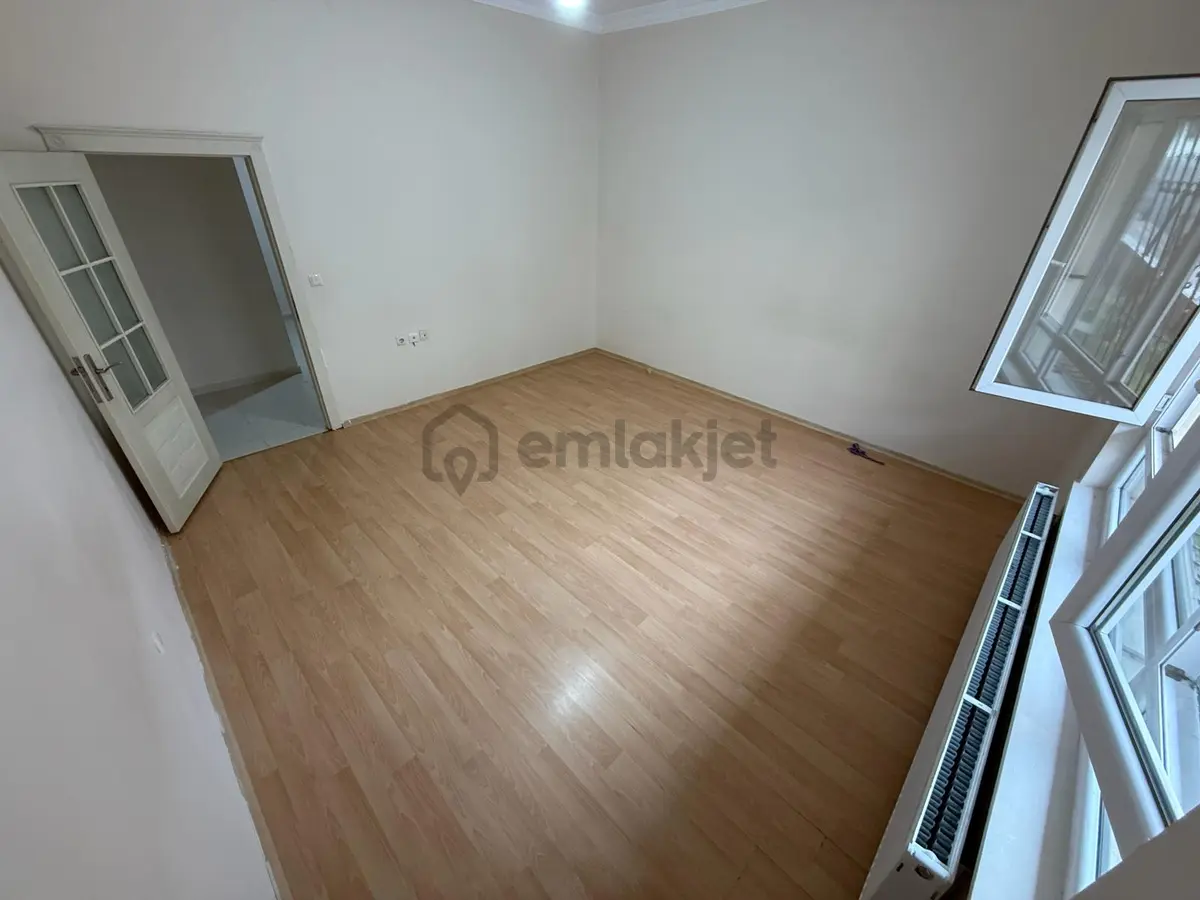 Kuşcağız Mahallesi'nde Ebeveyn Banyolu 3+1 Daire! - 16