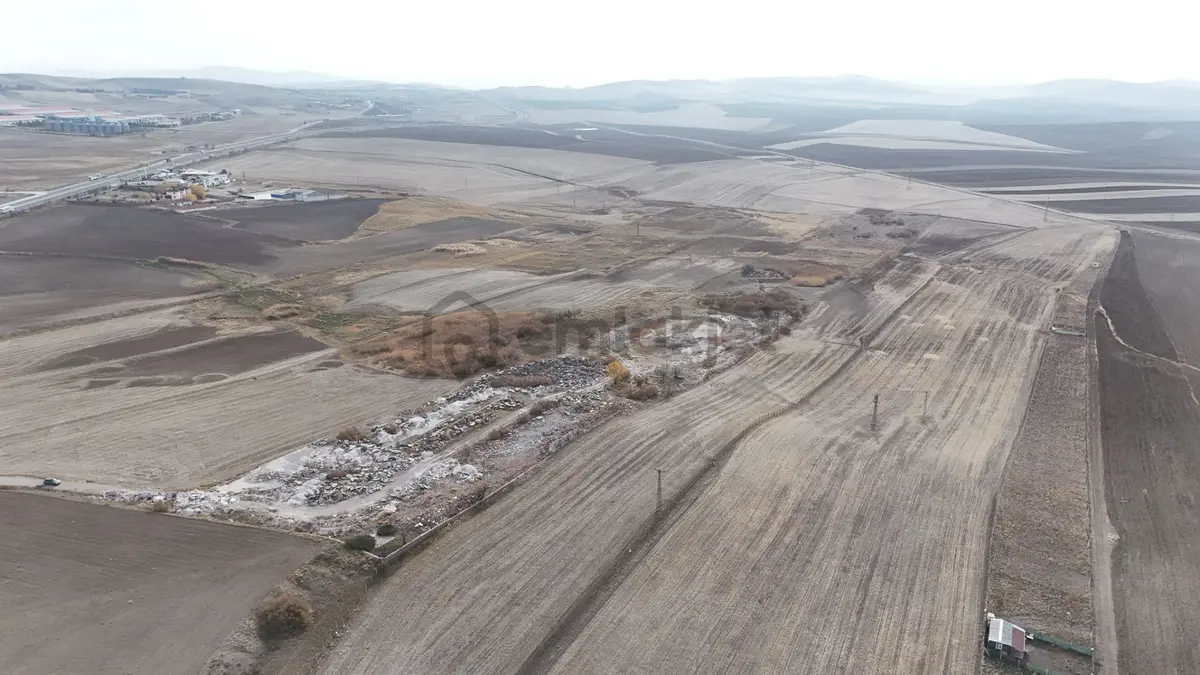 Gölbaşı İlçesi Ahiboz Mah. Satılık Tarla - 14