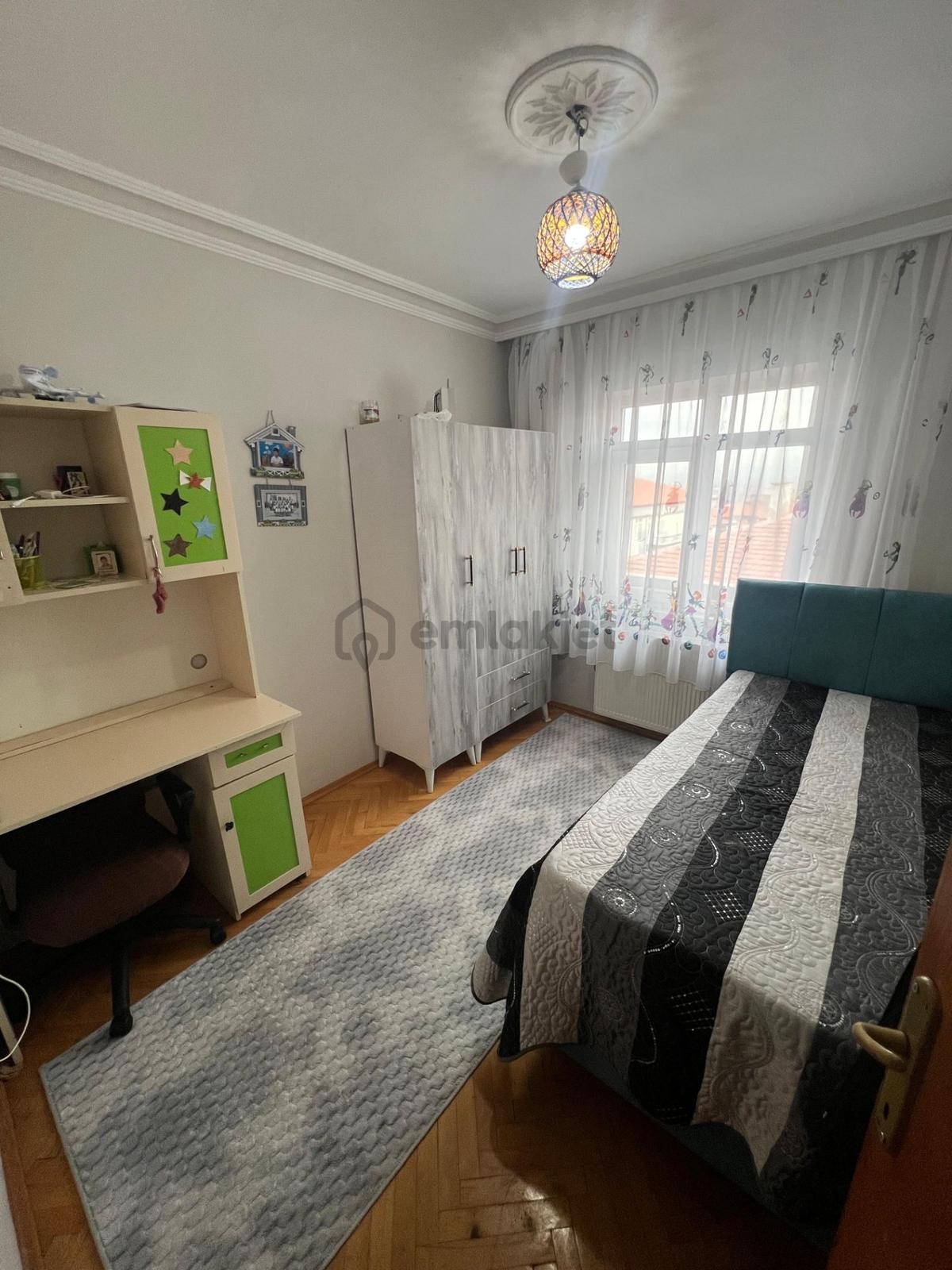 Ufuktepe Mahallesi'nde Çift Balkonlu 3+1 Daire! - 19