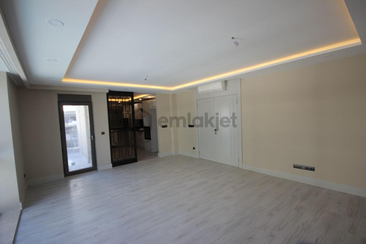 Konyaaltı Konaklar Bölgesinde Full Donanımlı Sitede 3+1 - 6