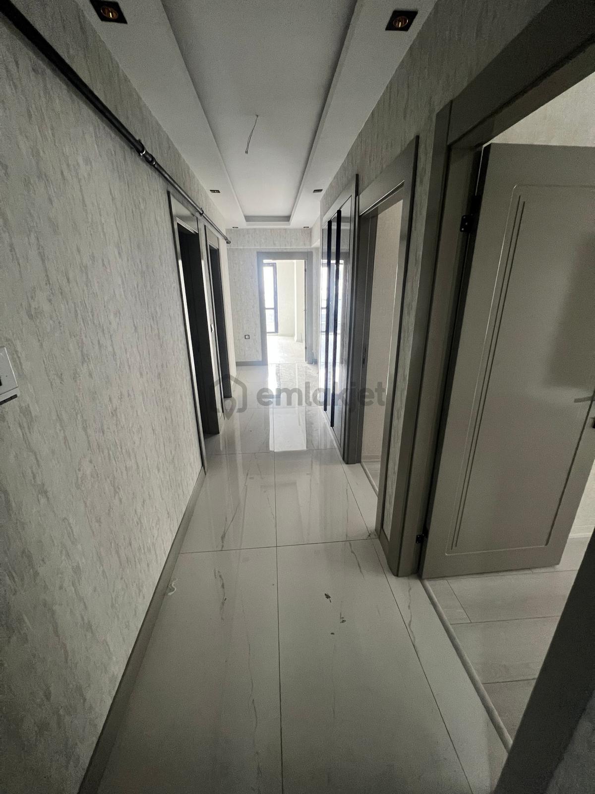 Atapark'ta Manzaralı E.banyolu Sıfır 3+1 Daire - 35