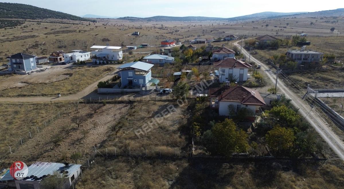 Antalya Korkuteli Bozova Ateşntepede Satılık 597m2 Arsa - 4