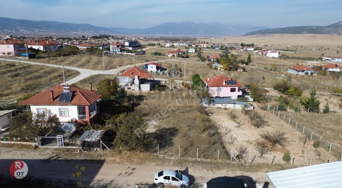 Antalya Korkuteli Bozova Ateşntepede Satılık 597m2 Arsa - 3