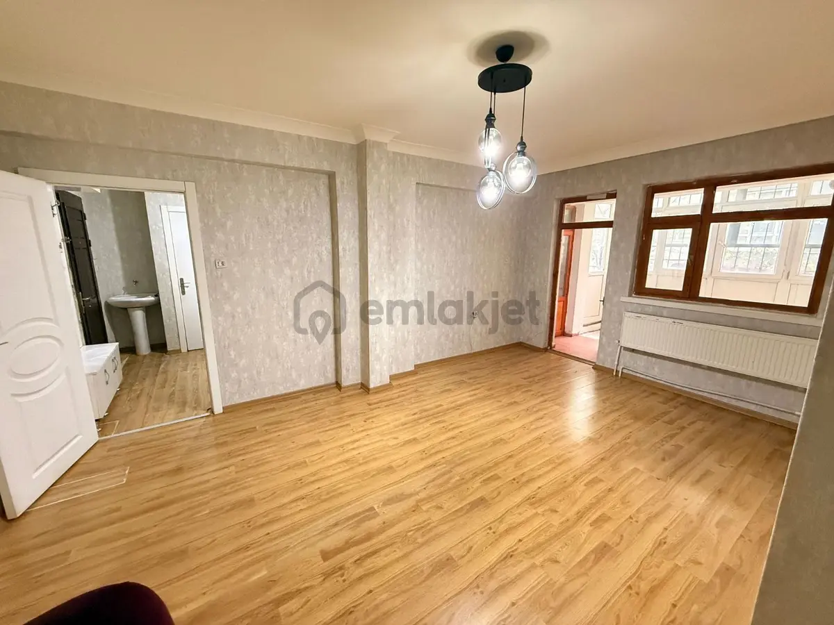 Kuşcağız Mahallesi'nde 3+1 Daire! - 7