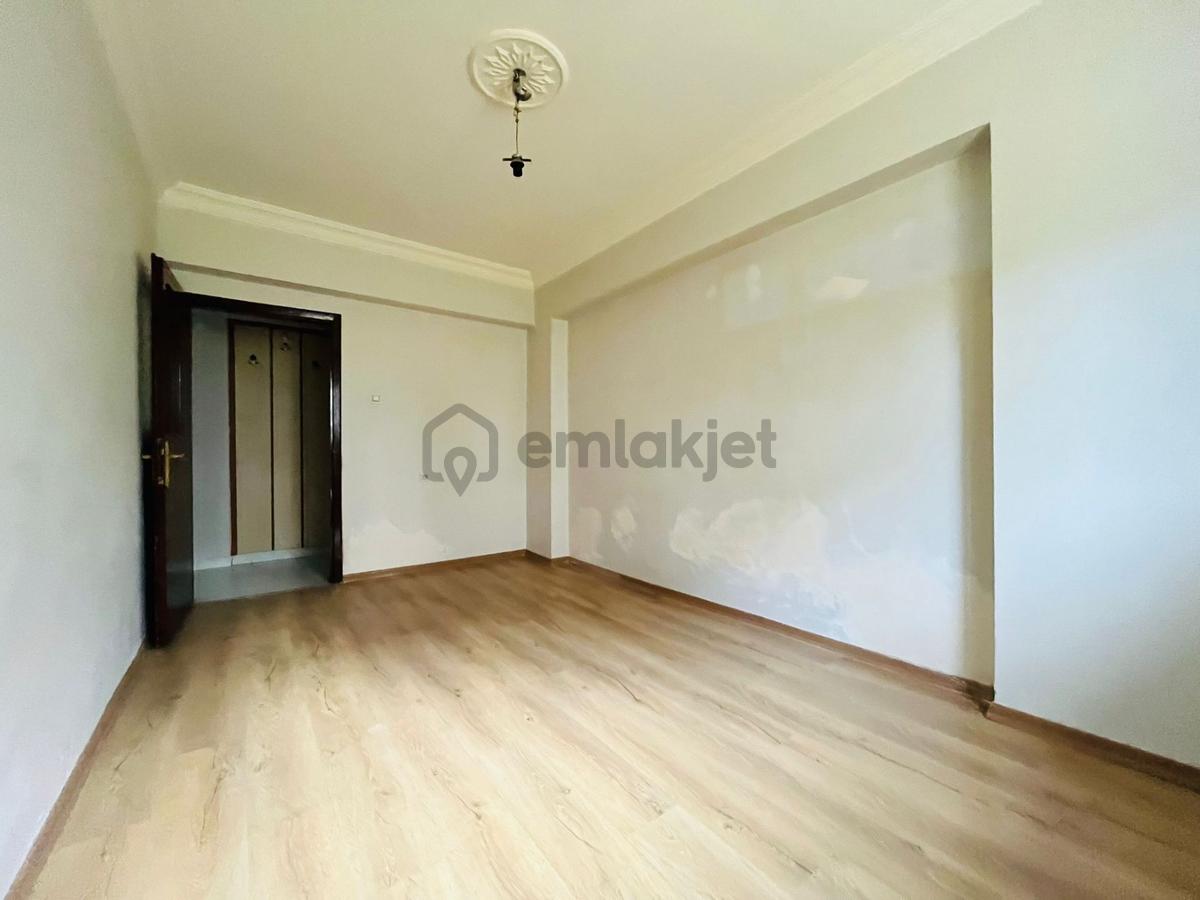 Mutlu Cad. Yakını Giriş Katta 3+1 Satılık Daire !!! - 19