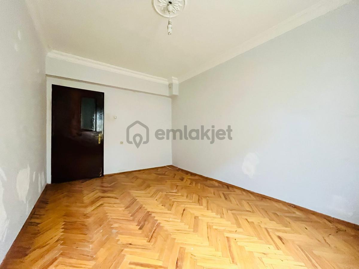 Mutlu Cad. Yakını Giriş Katta 3+1 Satılık Daire !!! - 15