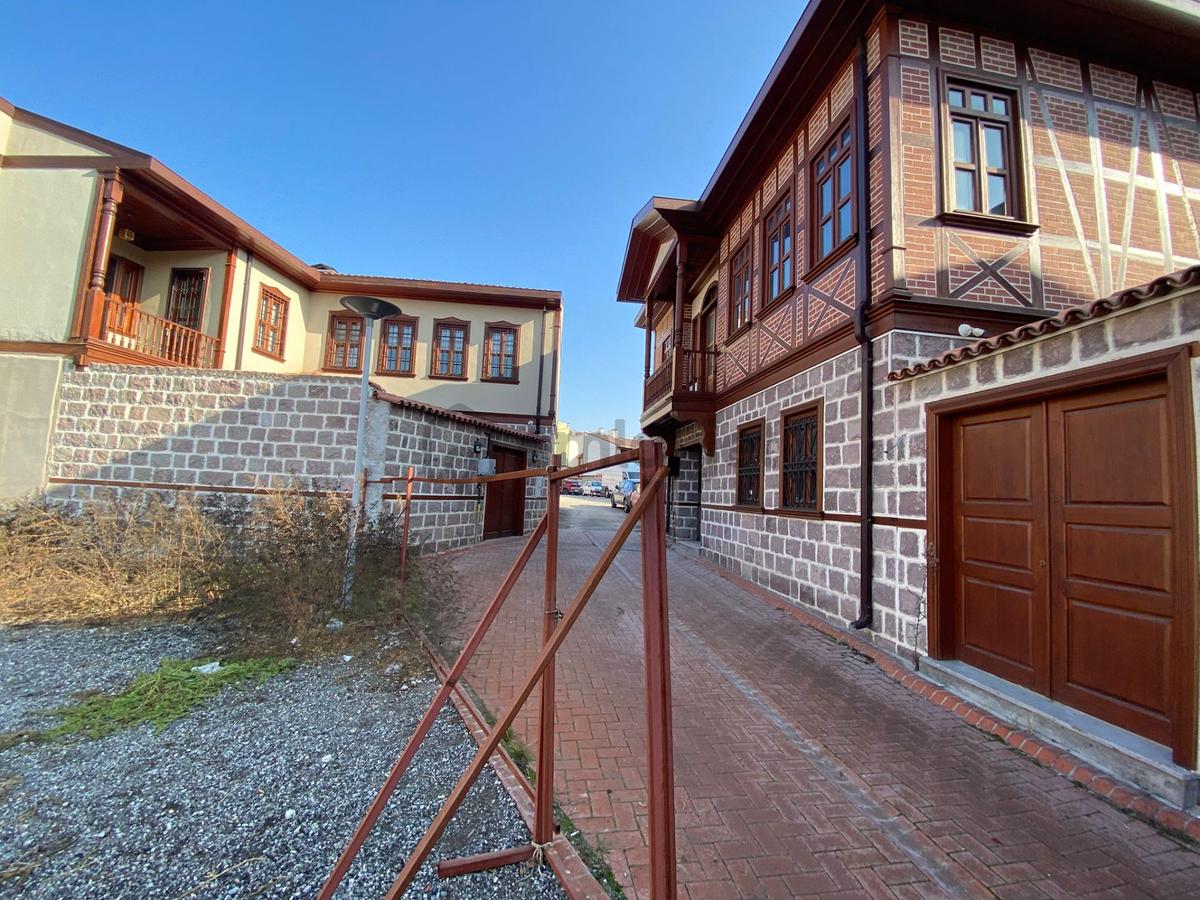 Tarihi Hamamönünde İmarlı 346 M2 Satılık Arsa - 17
